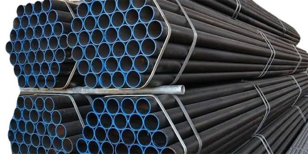 Petroleum cracking tubes for refinery furnace applications